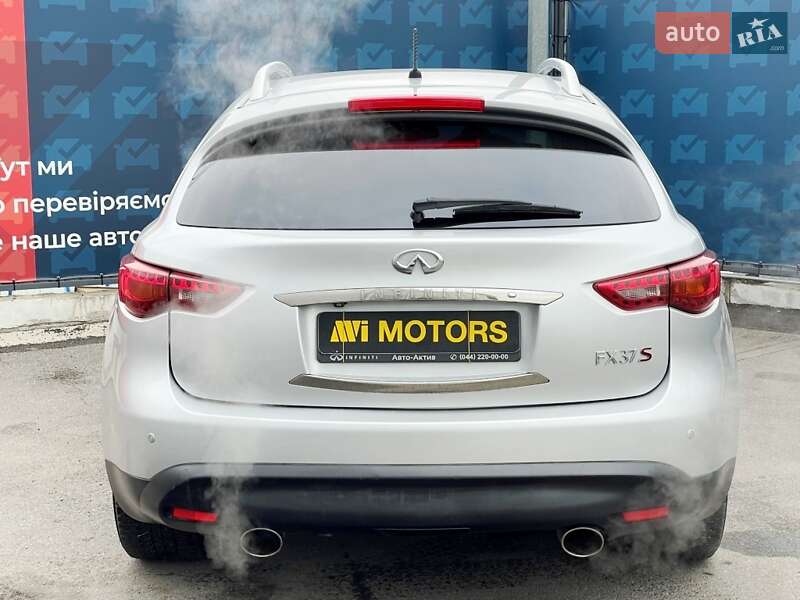 Внедорожник / Кроссовер Infiniti FX 37 2012 в Киеве