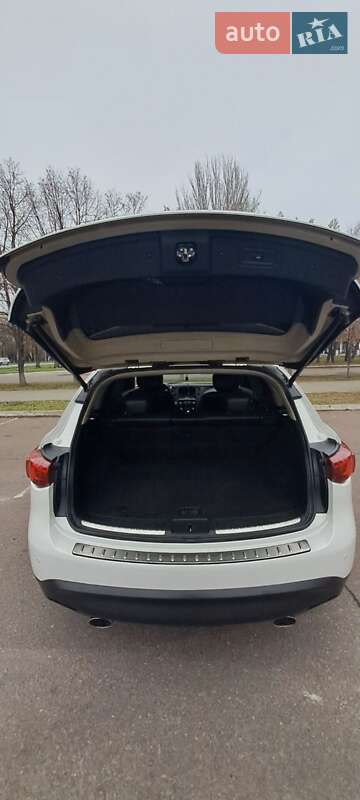 Позашляховик / Кросовер Infiniti FX 37 2011 в Миколаєві