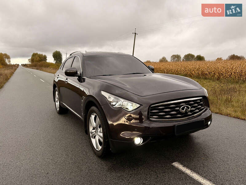 Позашляховик / Кросовер Infiniti FX 37 2010 в Чернігові