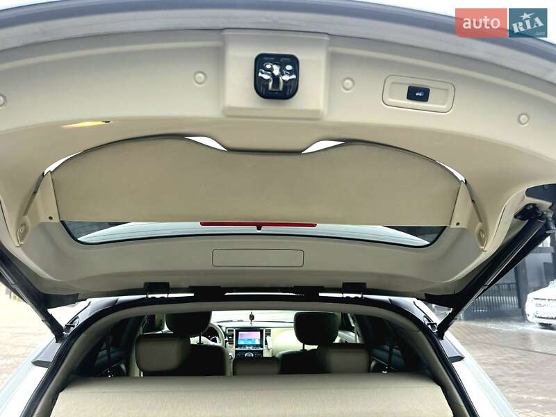 Позашляховик / Кросовер Infiniti FX 37 2012 в Ставищі