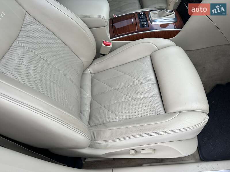 Позашляховик / Кросовер Infiniti FX 37 2011 в Києві