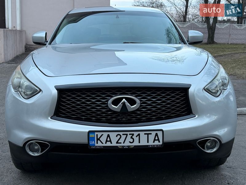Внедорожник / Кроссовер Infiniti FX 37 2013 в Каменском