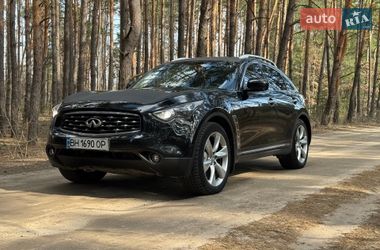Внедорожник / Кроссовер Infiniti FX 37 2011 в Белогородке
