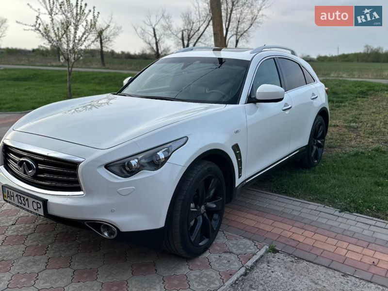 Infiniti FX 37 2012