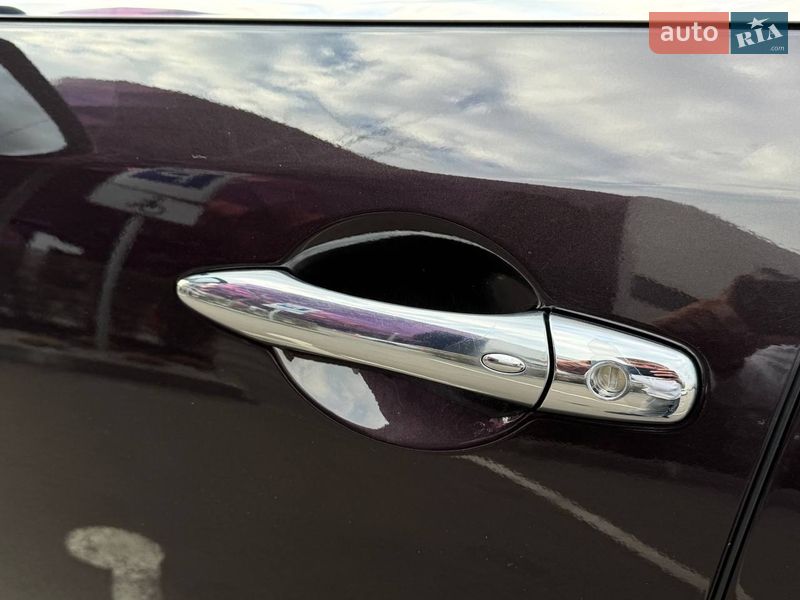 Внедорожник / Кроссовер Infiniti FX 37 2010 в Киеве