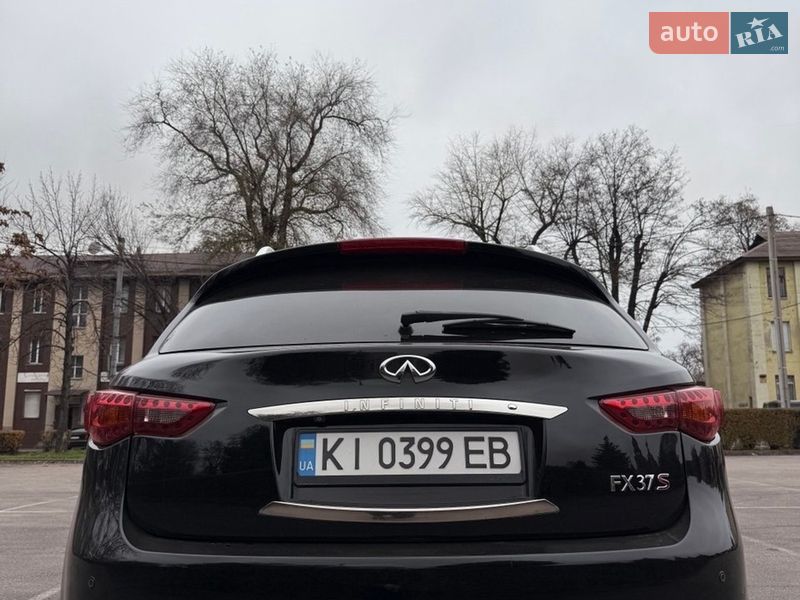 Внедорожник / Кроссовер Infiniti FX 37 2012 в Каменском