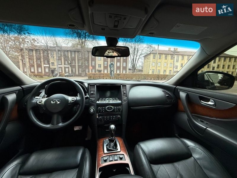 Внедорожник / Кроссовер Infiniti FX 37 2012 в Каменском