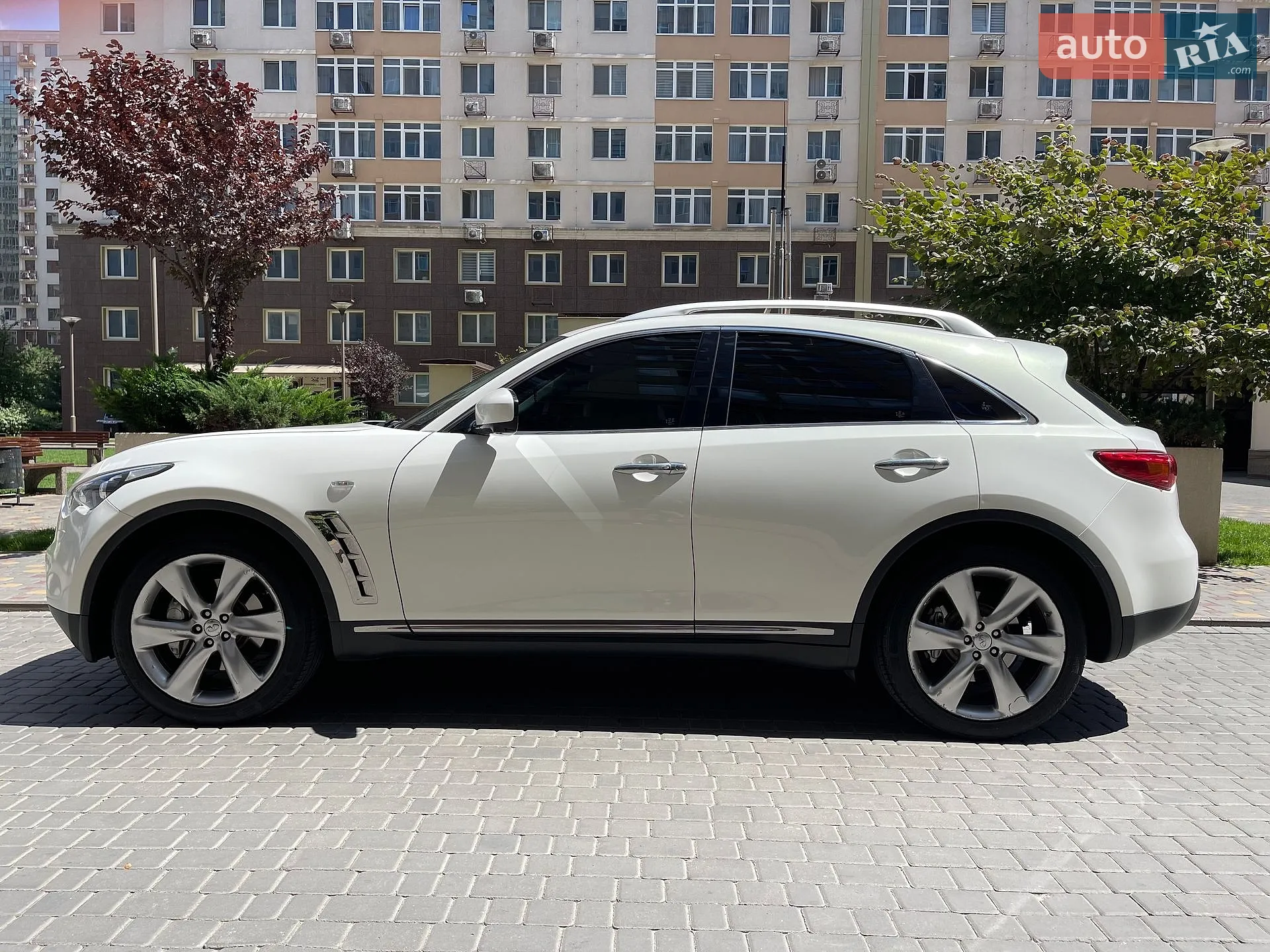 2011 Infiniti FX - мініатюра 6