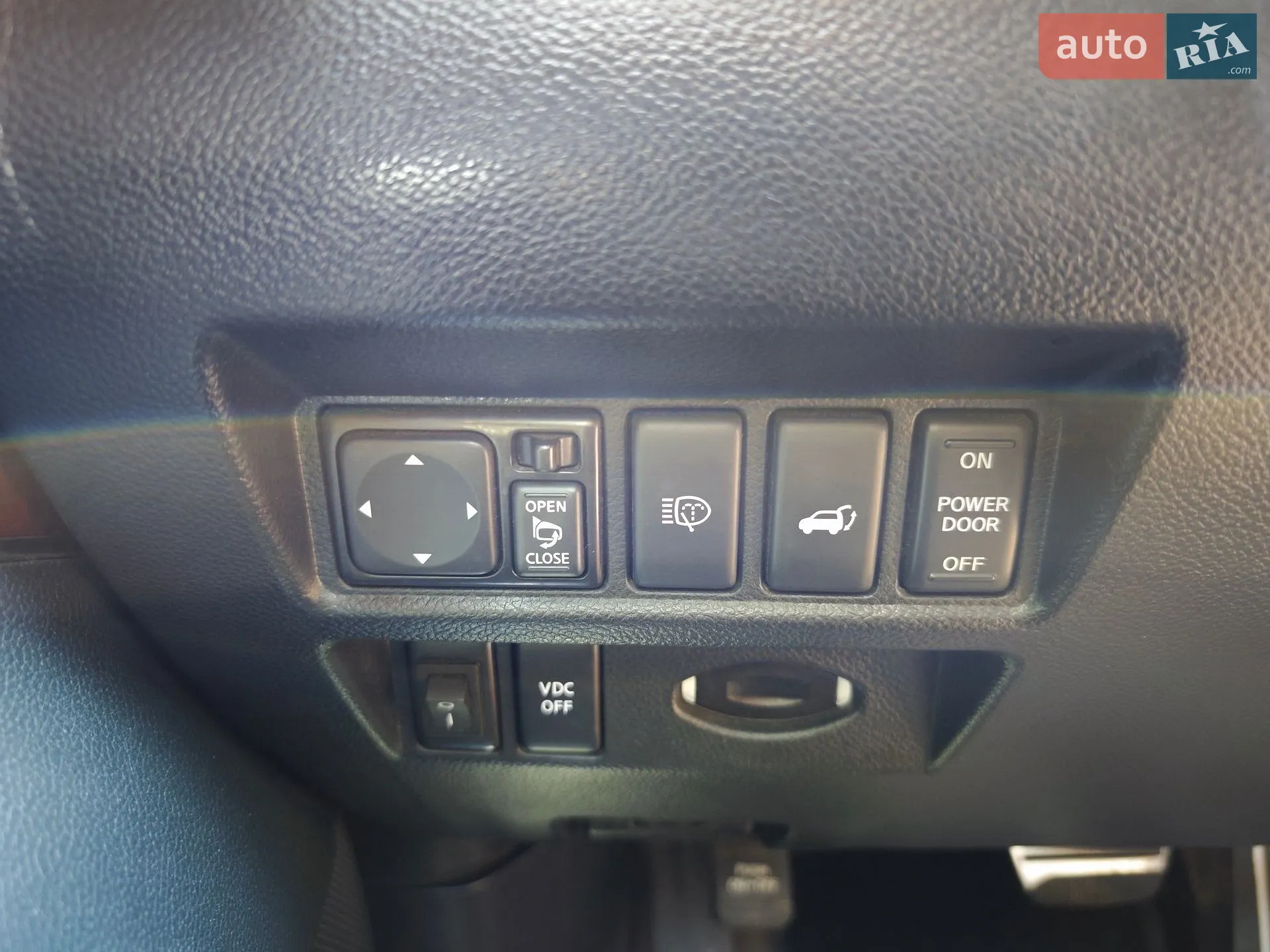 2011 Infiniti FX - мініатюра 21
