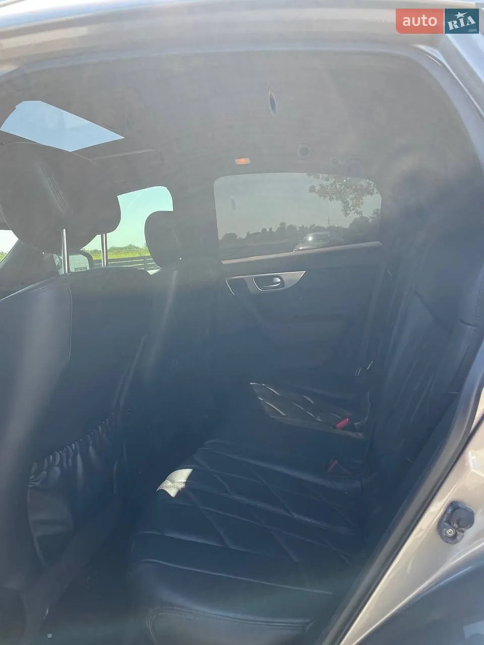 2010 Infiniti FX - мініатюра 15