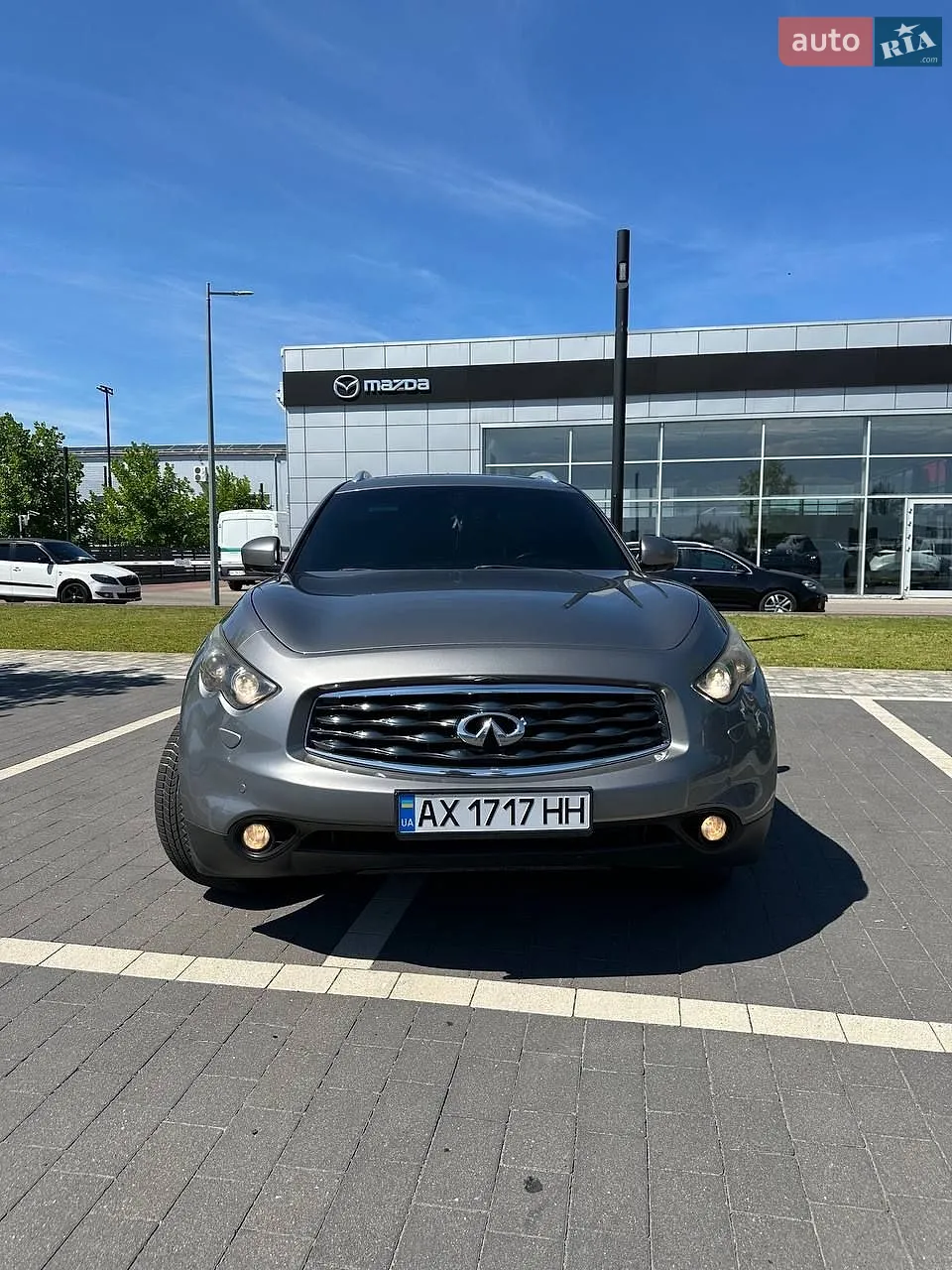 2010 Infiniti FX - мініатюра 13