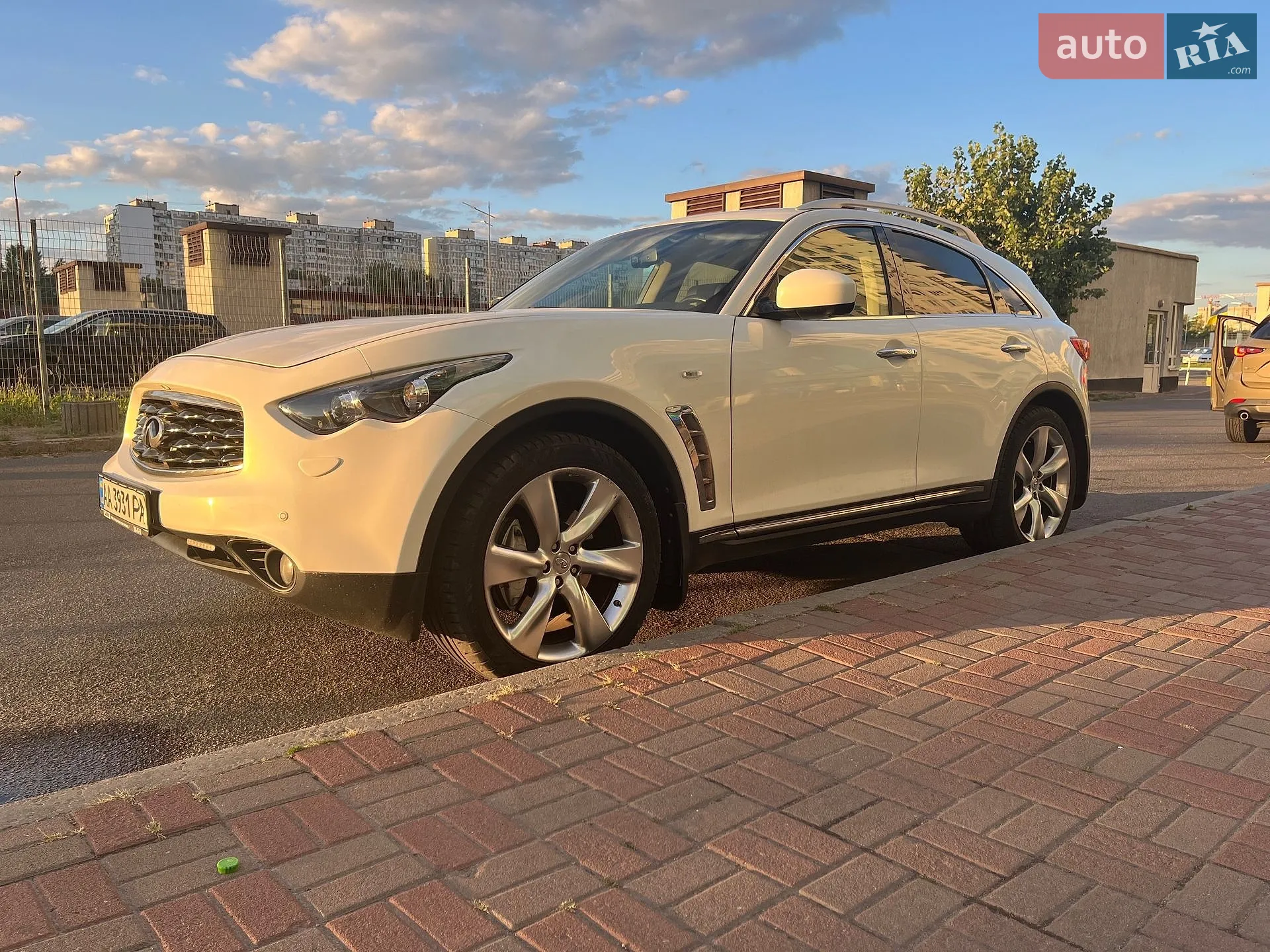 2011 Infiniti FX - мініатюра 5