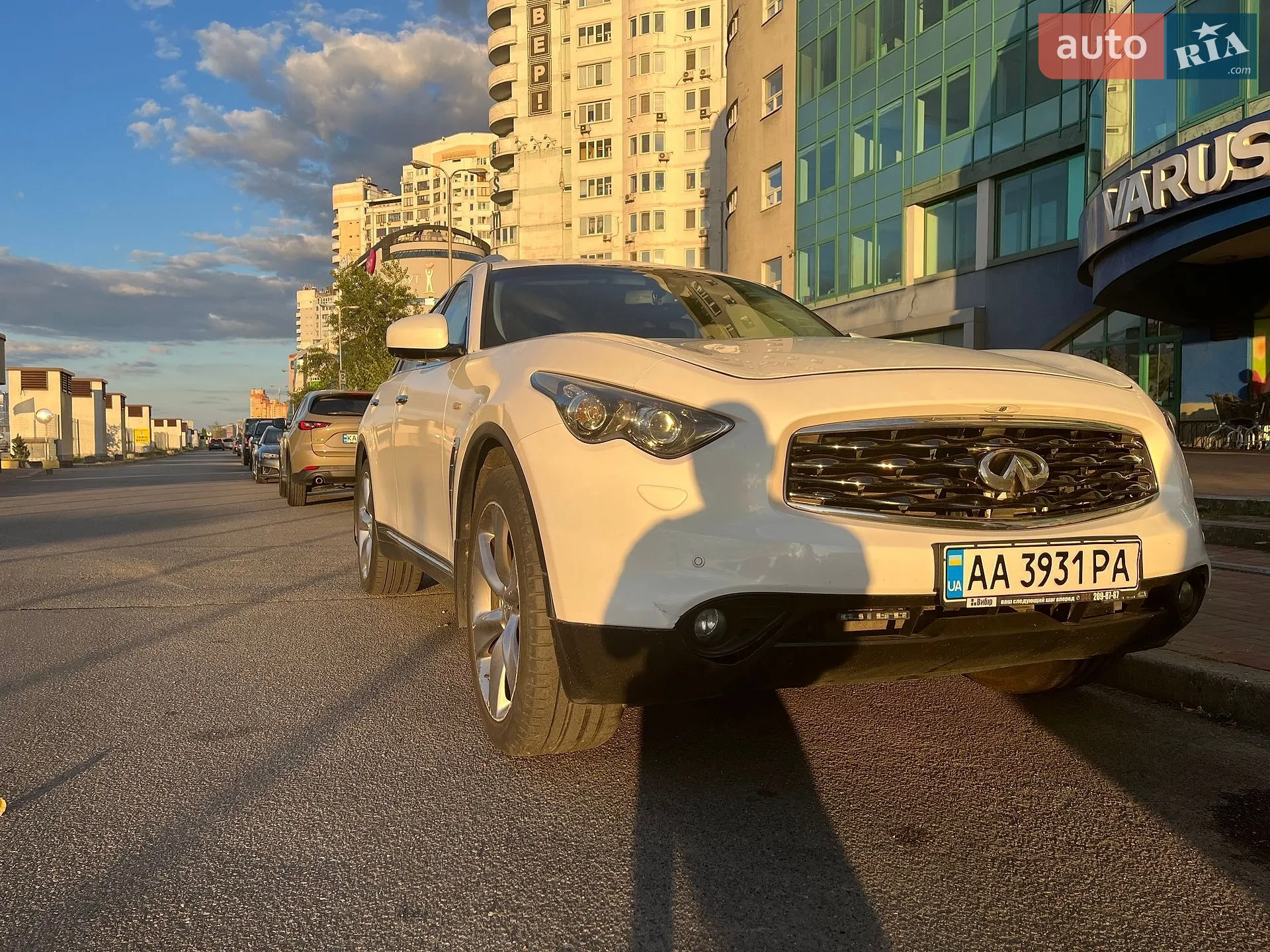 2011 Infiniti FX - мініатюра 2