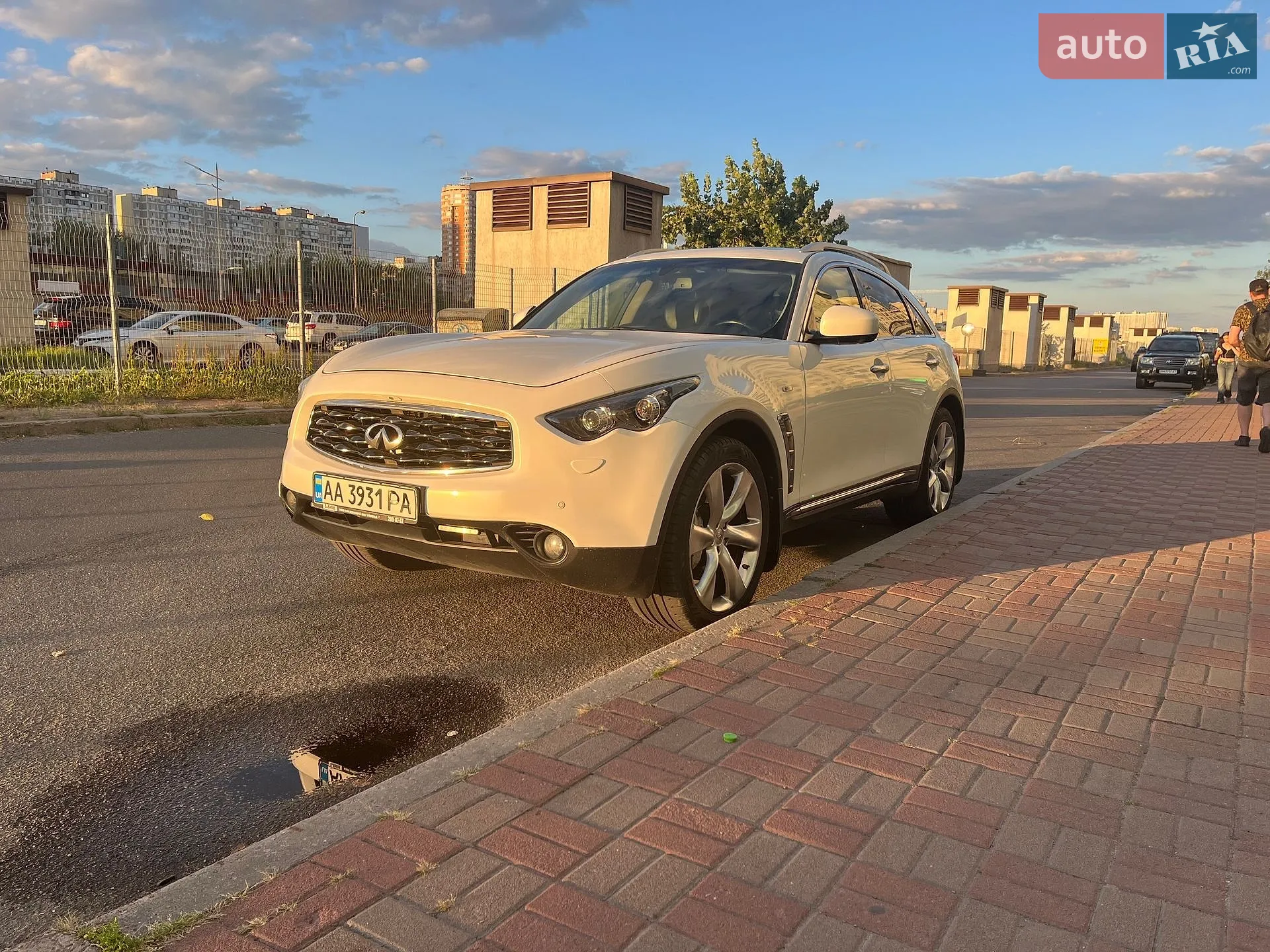 2011 Infiniti FX - мініатюра 7