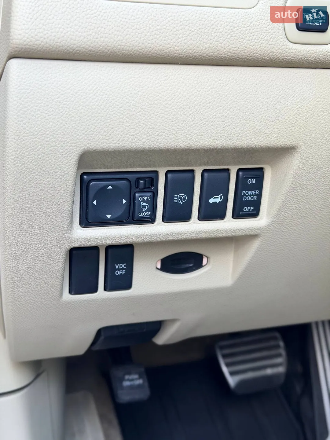 2011 Infiniti FX - мініатюра 9