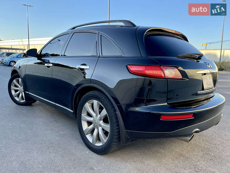 Внедорожник / Кроссовер Infiniti FX 45 2004 в Киеве