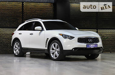 Позашляховик / Кросовер Infiniti FX 50 2008 в Луцьку