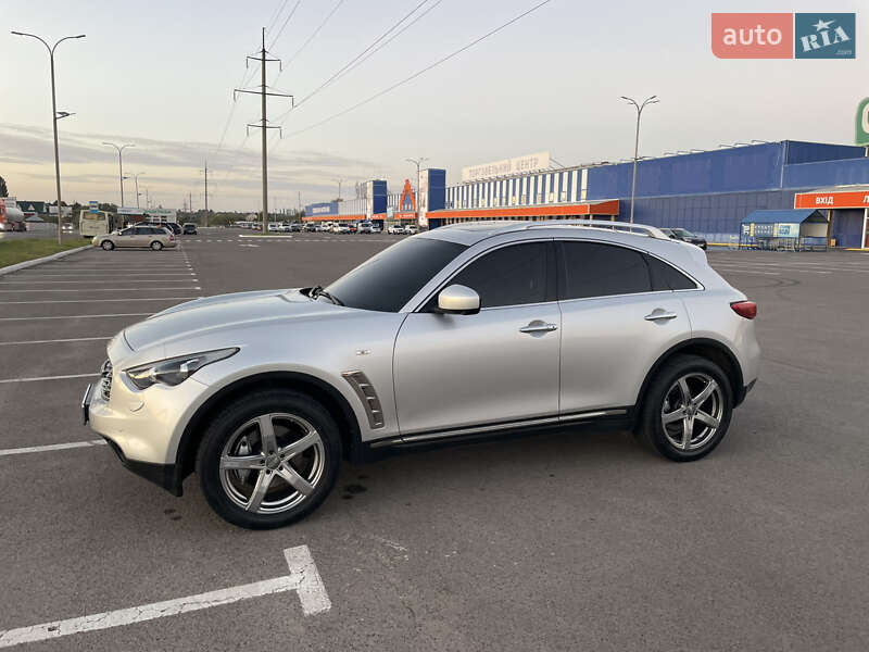 Позашляховик / Кросовер Infiniti FX 50 2008 в Луцьку