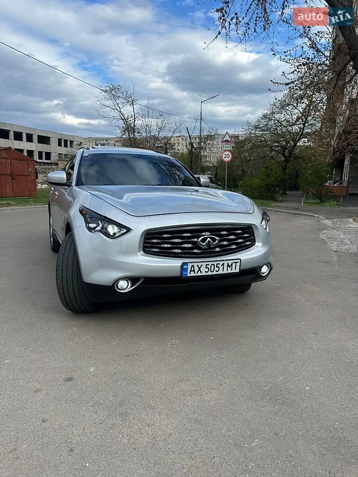 2010 Infiniti FX - мініатюра 14