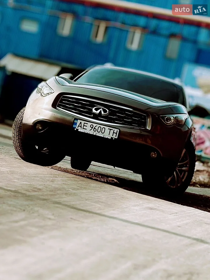 2010 Infiniti FX - мініатюра 13