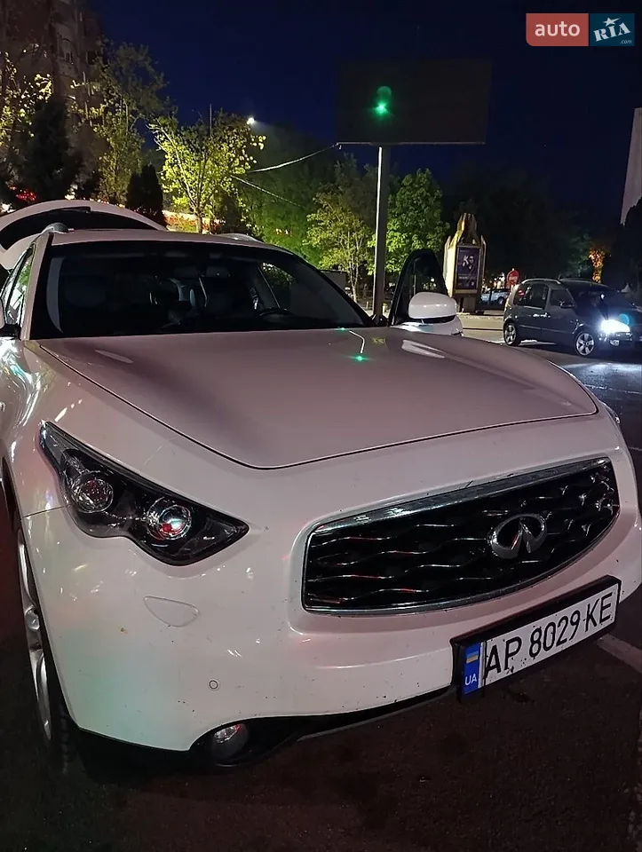 2010 Infiniti FX - мініатюра 16