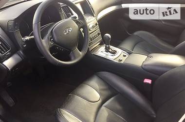 Седан Infiniti G25 2011 в Ровно