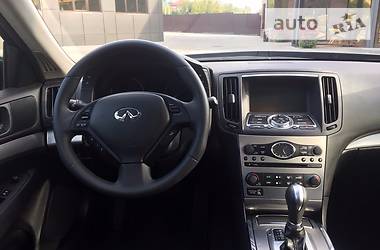 Седан Infiniti G25 2011 в Ровно