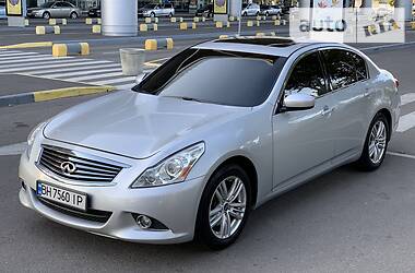 Infiniti G25 2011