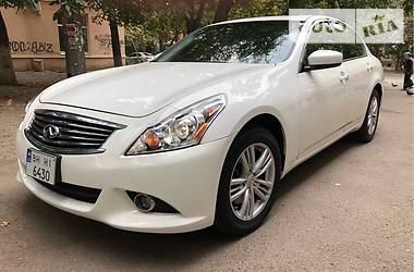 Infiniti G25 2012