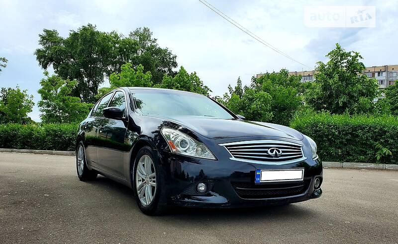 Седан Infiniti G25 2010 в Києві