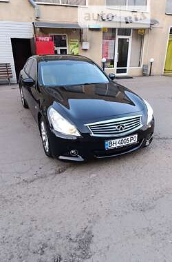 Infiniti G25 2012