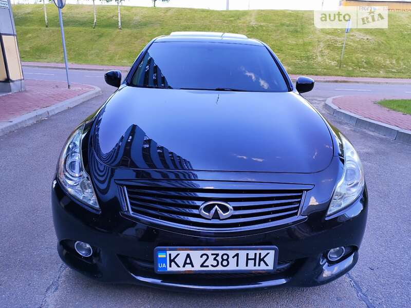 Седан Infiniti G25 2010 в Києві