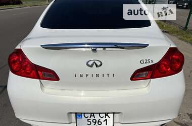 Седан Infiniti G25 2010 в Киеве