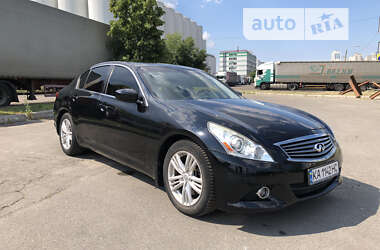 Infiniti G25 2011