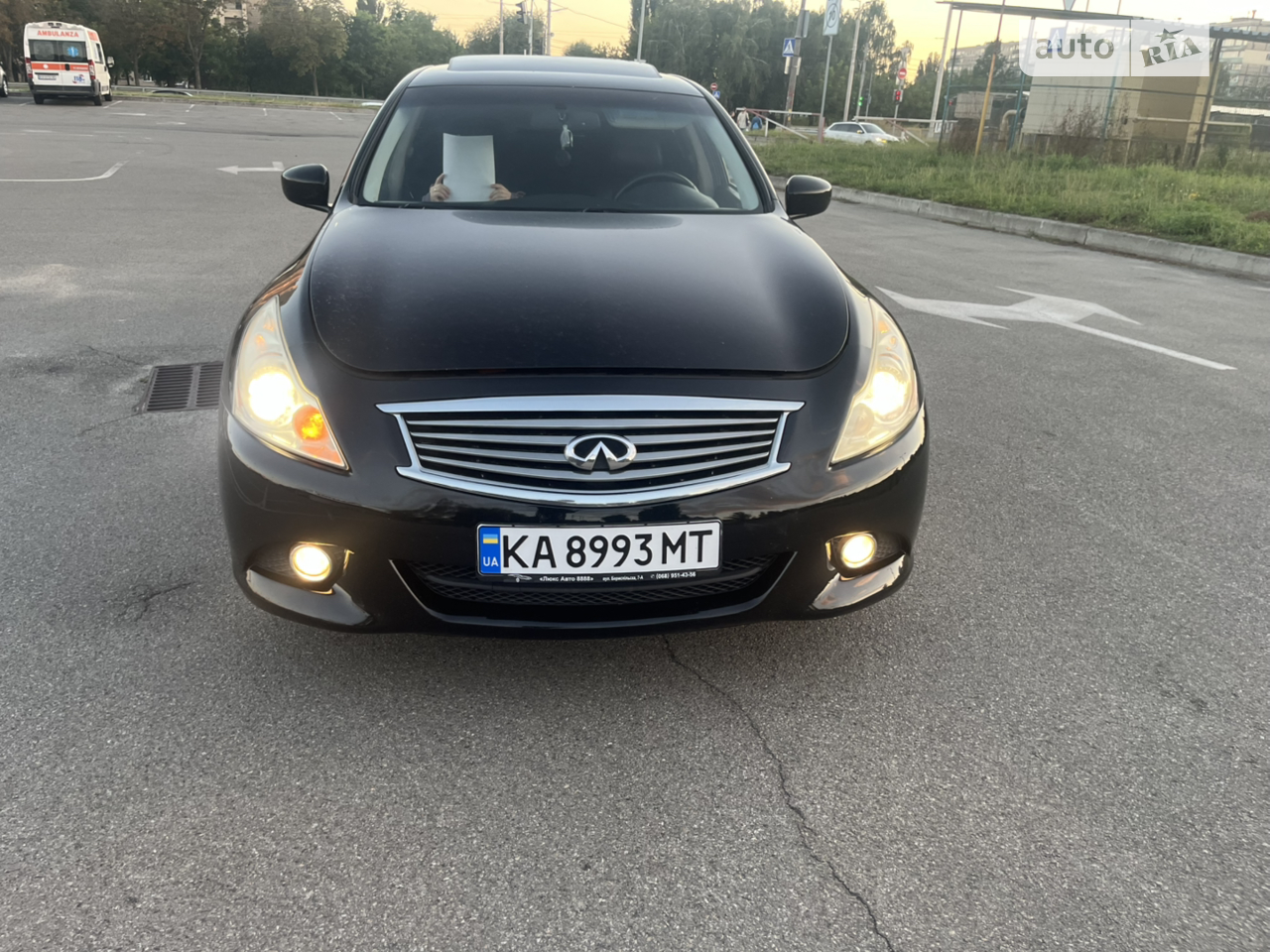 2010 Infiniti G - мініатюра 12