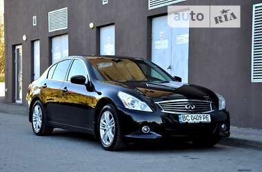 Infiniti G25 2012