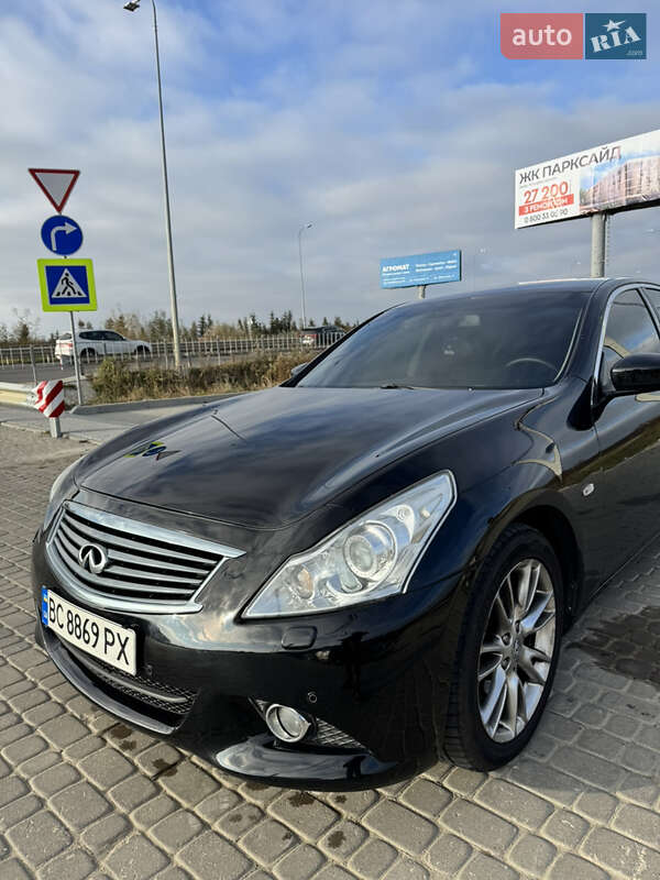 Седан Infiniti G25 2012 в Львові