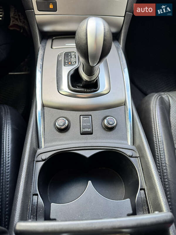 Седан Infiniti G25 2012 в Львові