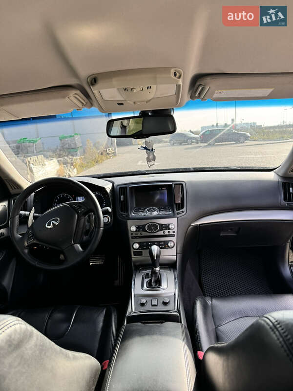 Седан Infiniti G25 2012 в Львові