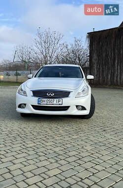 Infiniti G25 2011