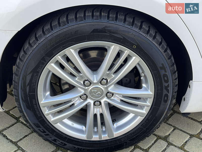 Седан Infiniti G25 2011 в Одессе