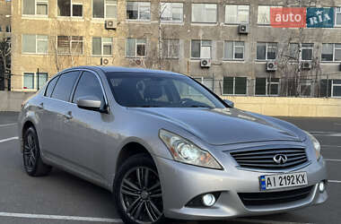 Infiniti G25 2011