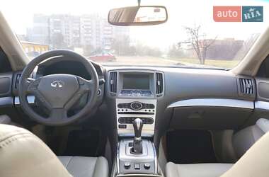 Седан Infiniti G25 2011 в Черкассах