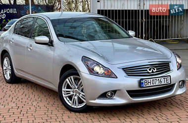 Седан Infiniti G25 2011 в 