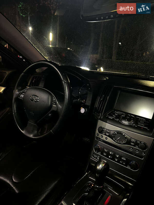 Седан Infiniti G25 2010 в Борисполе