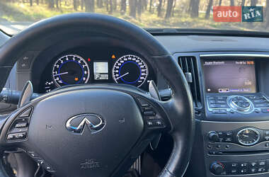 Седан Infiniti G25 2012 в 