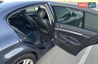 Седан Infiniti G25 2010 в 