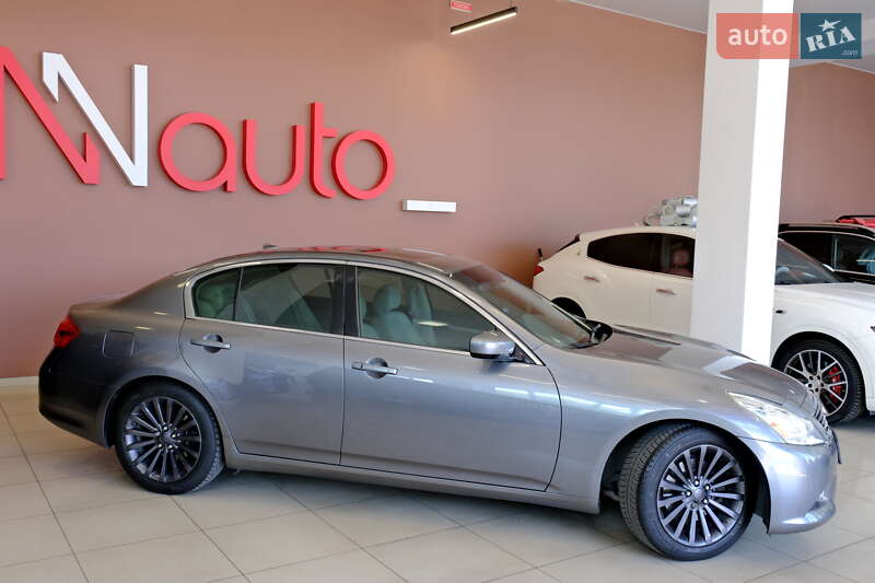 Седан Infiniti G25 2011 в Одессе