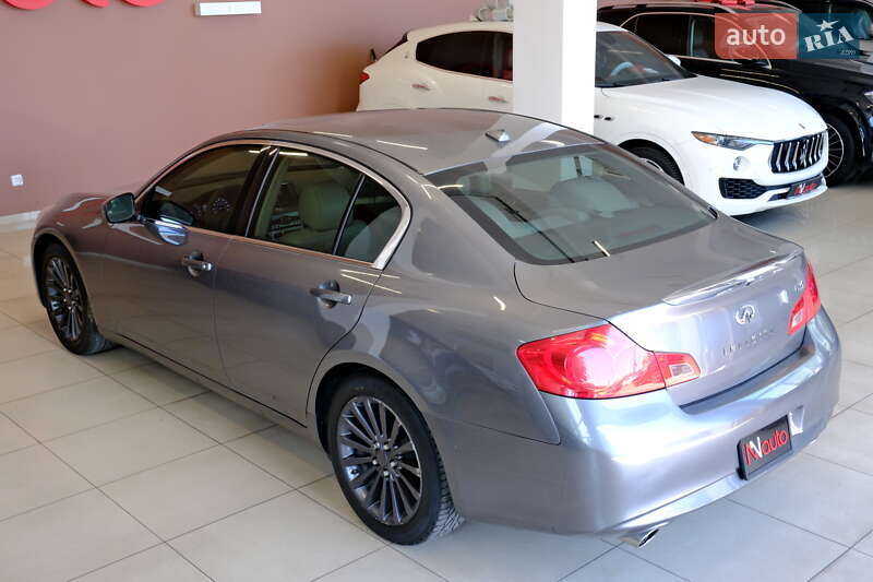 Седан Infiniti G25 2011 в Одессе
