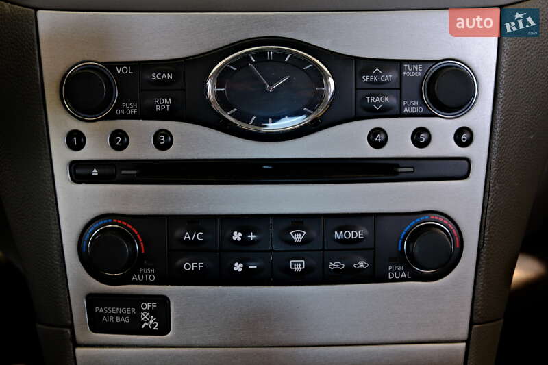 Седан Infiniti G25 2011 в Одессе